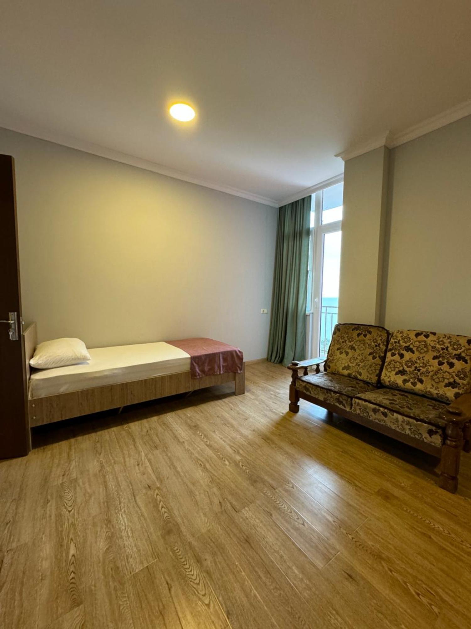 Ferienwohnung Colibri Batumi Exterior foto