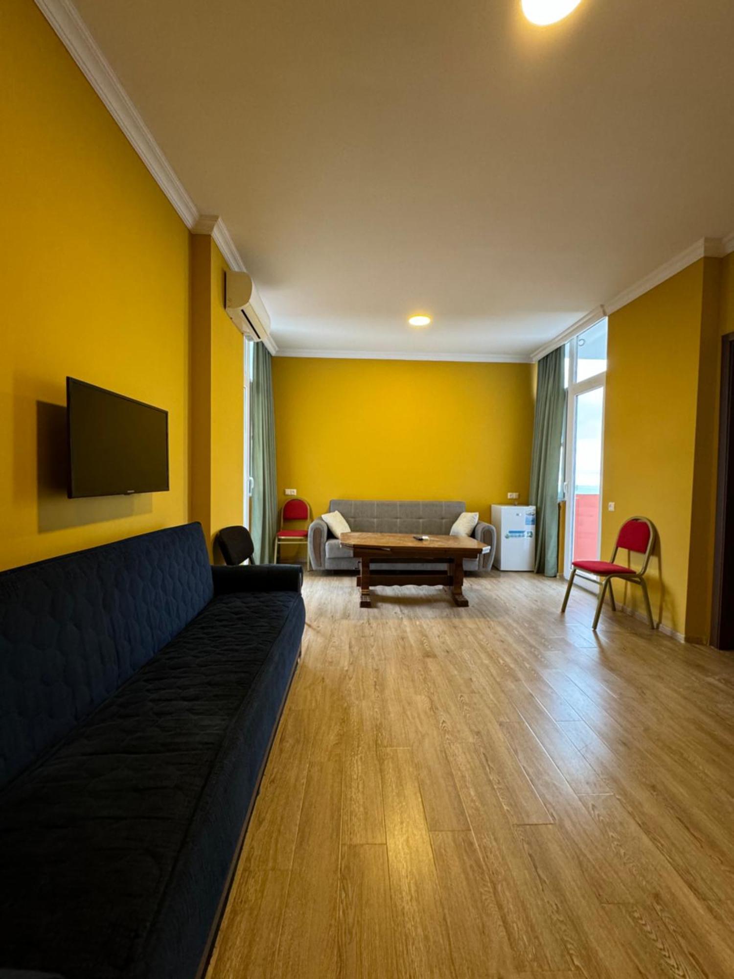 Ferienwohnung Colibri Batumi Exterior foto