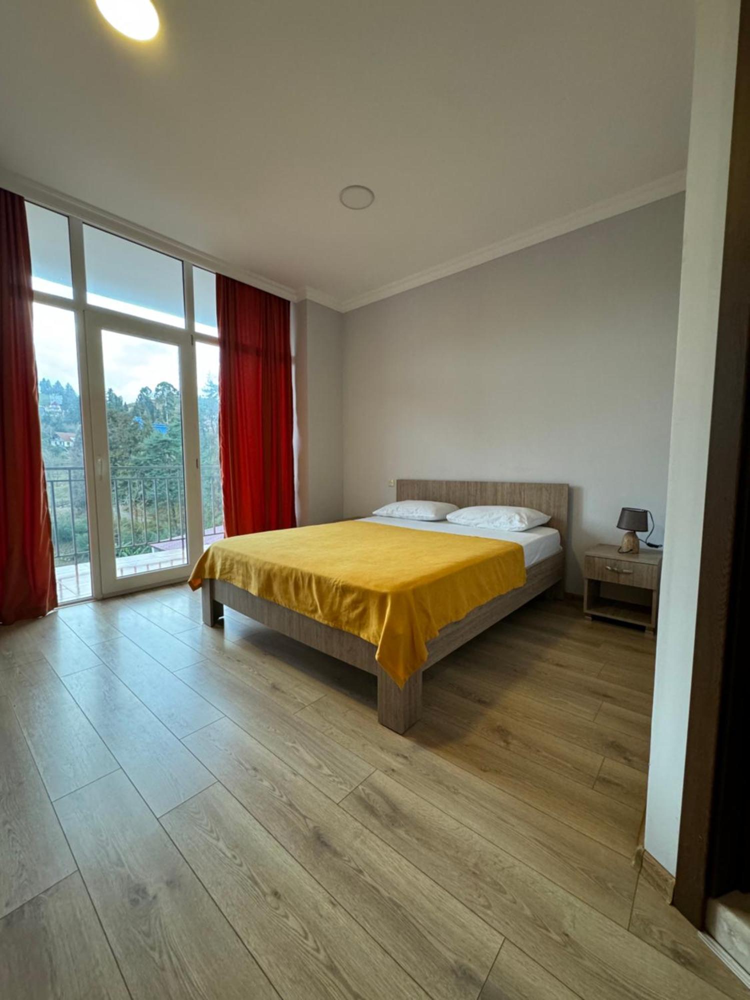 Ferienwohnung Colibri Batumi Exterior foto