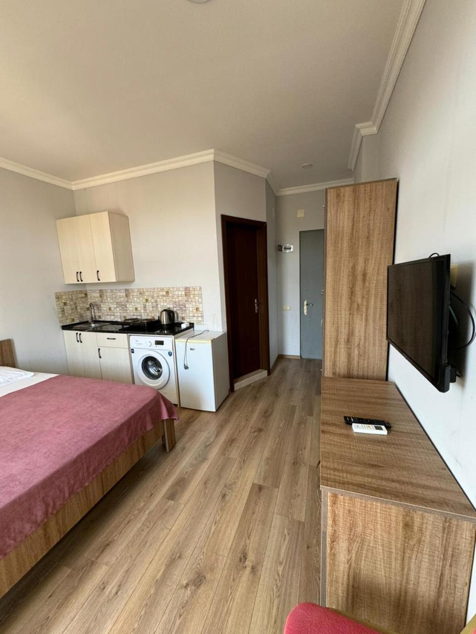 Ferienwohnung Colibri Batumi Exterior foto