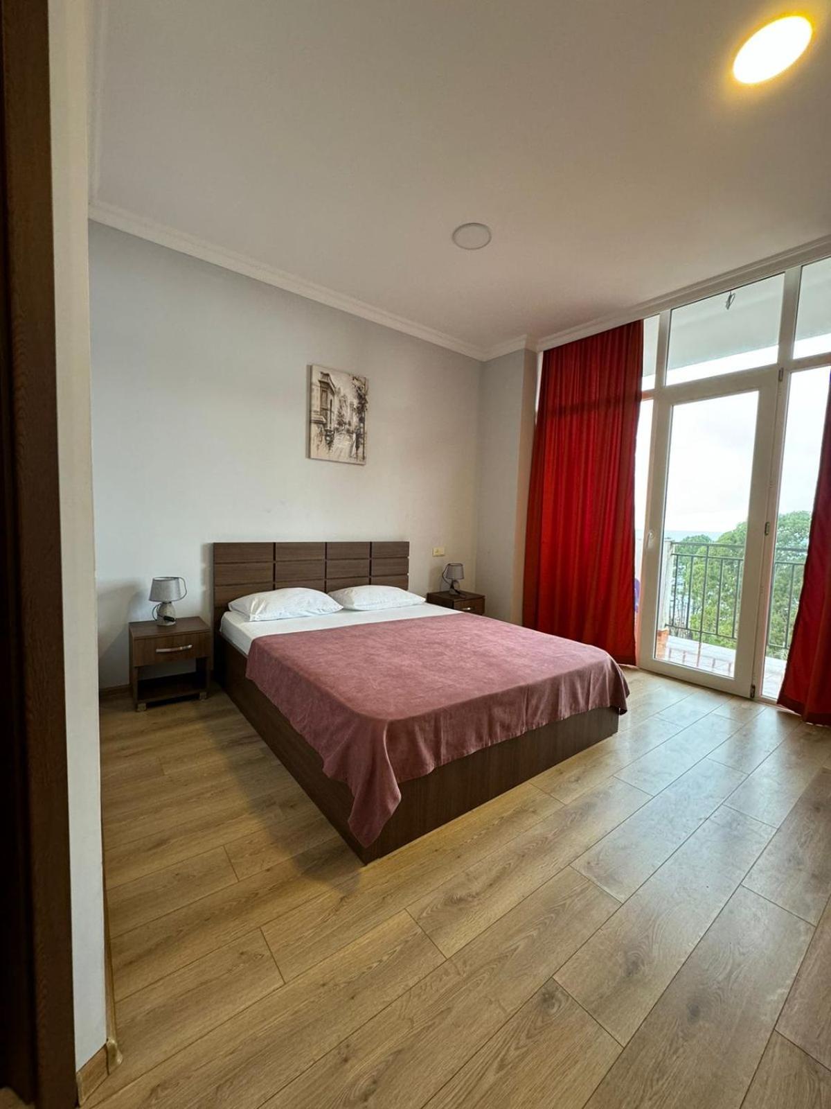 Ferienwohnung Colibri Batumi Exterior foto